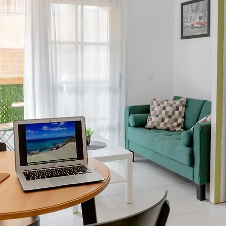 Casa Frida Corralejo Centre, Fibre Wi-Fi, Bars, Restaurants Shops Nearby 公寓 科拉雷侯